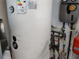 Varmtvandsbeholder – 300 Liter med 2 Spiraler