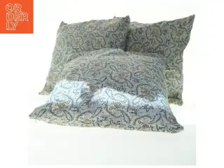 Pyntepuder med paisley mønster og dunfyld (str. 48x48 cm)