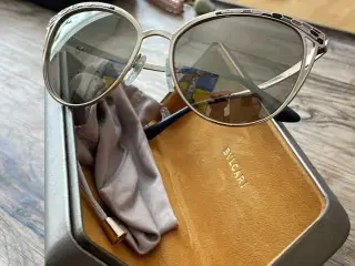 Smukke BVLGARI solbriller