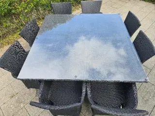 Polyrattan havemøbelsæt med 8 stole.