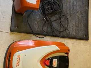 Robotplæneklipper Stihl RMI 422