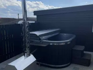 FIRKANTET VILDMARKSBAD