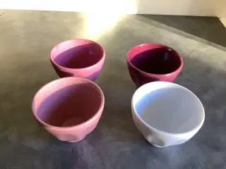 4 små fine skåle 