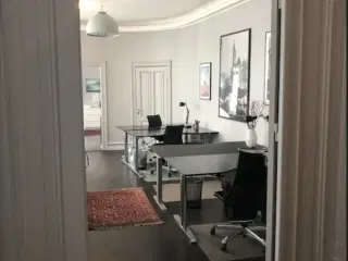 Virtuelt kontor i Amaliegade nær Amalienborg og Nyhavn
