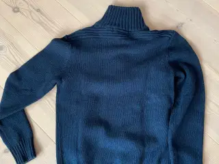 Strikket trøje