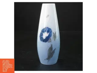 Royal Copenhagen vase med blomstermotiv fra Royal Copenhagen (str. 18 cm)