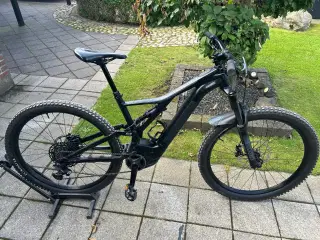 EL mountainbike Specialized
