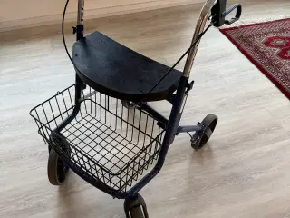 Smal rollator fra Hafnia