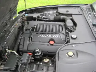 Jaguar xj8 årg. 1998