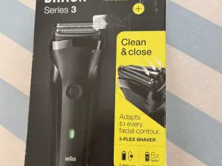 Lækker Braun Barbermaskine med 2 Skærehveder