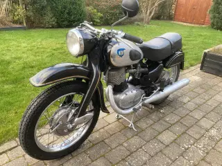 NSU MAX spesil