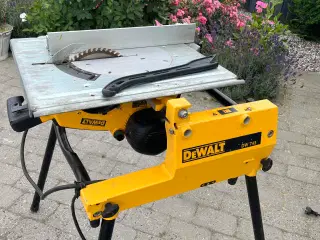 Vendbar kap/gearingssav DeWalt 743