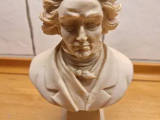 Lille figur Beethoven. 22 cm.høj 