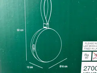 Helt ny lampe. Let at have med i haven 