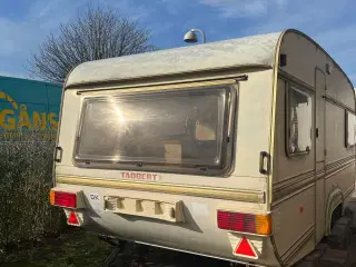 Campingvogn u. plader