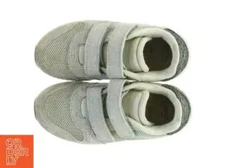 Brugte grå sneakers med velcrolukning fra Woden (str. 33 )