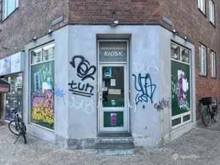 Lys hjørnebutik