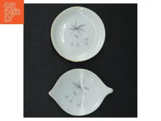 Porcelænsaskebæger og lille tallerken fra B&G (str. 10 cm. 8,5 cm)