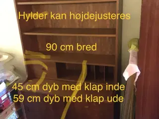 2 teaktræsreoler, ene med skriveplade