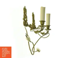 Væglamper i guldtonet metal med krystalprismer (str. 15 x 13 cm)