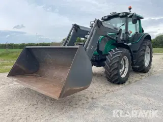 Traktor Valtra N121