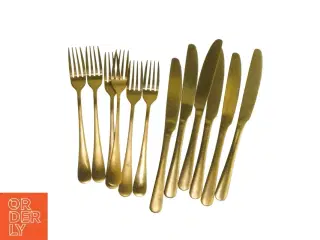 Sæt af gafler og knive (str. 6. gafler. 20 cm. 6 knive. 23 cm)