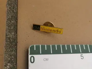 Club Nintendo pin