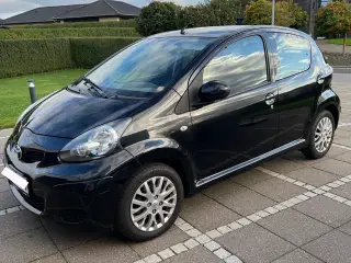 Toyota Aygo 1,0 Black 5d