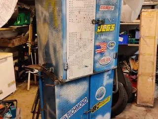 Stort Blika værktøjsvogn sælges