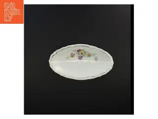 Porcelænsfad med blomsterdekoration fra Bavaria (str. 25 x 14 cm)
