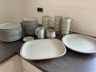 Columbia stel fra Bing og Grøndahl - Columbia