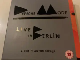 CD + DVD box med Depeche Mode