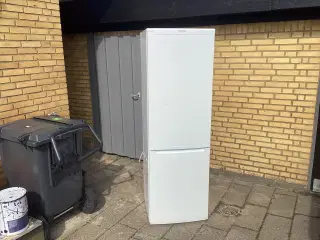 Køle/fryseskab