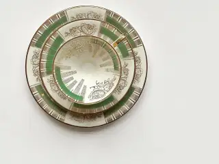 Triosæt, stor kop m underkop og kagetallerken, grøn og guld