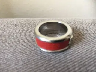 D&G ring