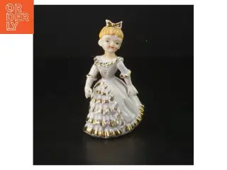 Porcelænsfigur af pige i kjole (str. 12 cm)