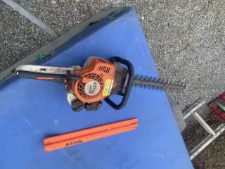Sælger en Stihl HS 45  hækkeklipper,