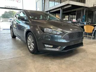 Ford Focus 1,0 EcoBoost Titanium stc.