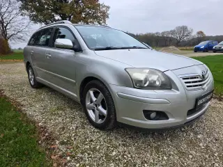 Toyota Avensis 2,0 Sol stc. aut.