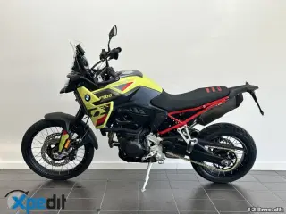 BMW F 900 GS