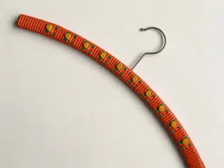 Retro bøjle m plastbevikling, orange m roser