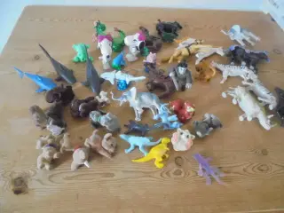 1 lot blandede plastfigurer – se fotos