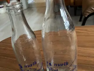 Gl Mælkeflasker