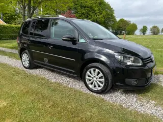 VW Touran 2,0 TDi 140 Highline DSG BMT Van 5d