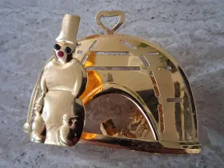 Juleuro Georg Jensen.