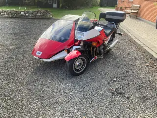 YAMAHA FJ 1100 med sidevogn
