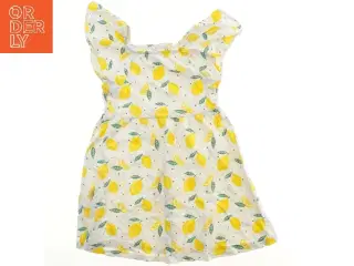 Sommerkjole med citronmønster fra Mng (str. 128)
