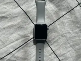 Apple Watch Series 3, 38mm GPS+Cellular aluminium