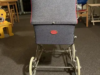 Retro Odder dukkevogn