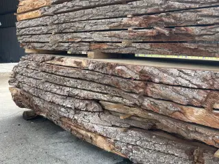 Planker sælges 